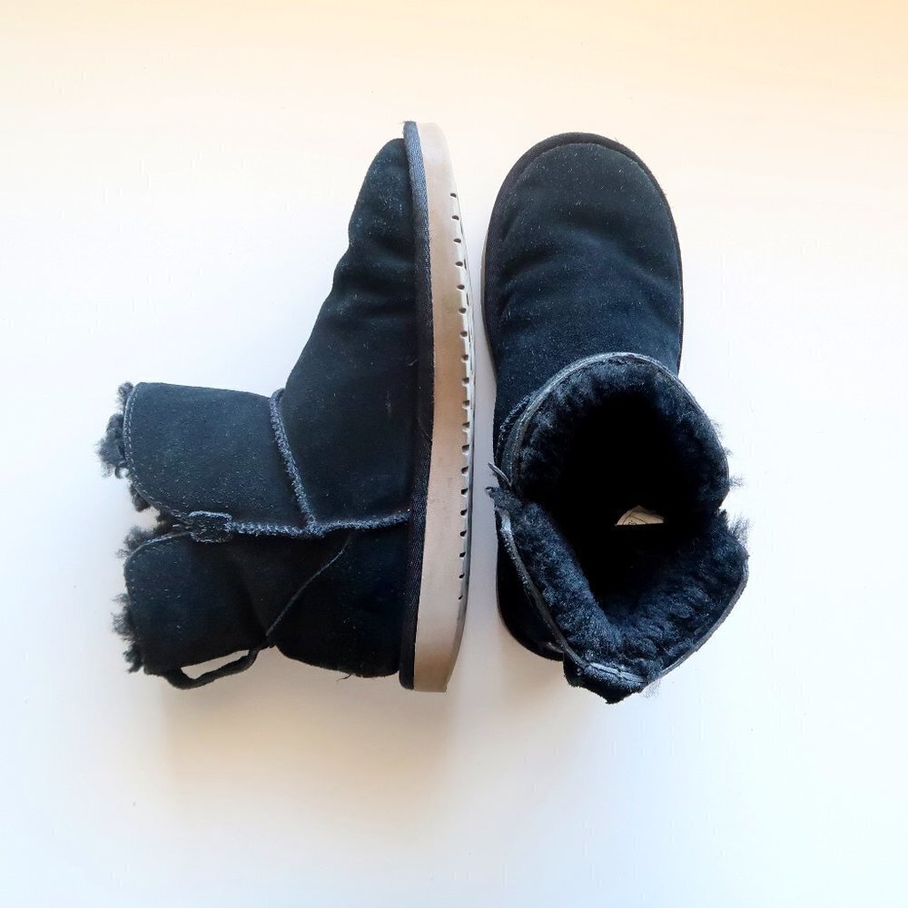 Koolaburra by UGG Black Suede Leather & Fur Ankle Winter Boots / Booties Size 8